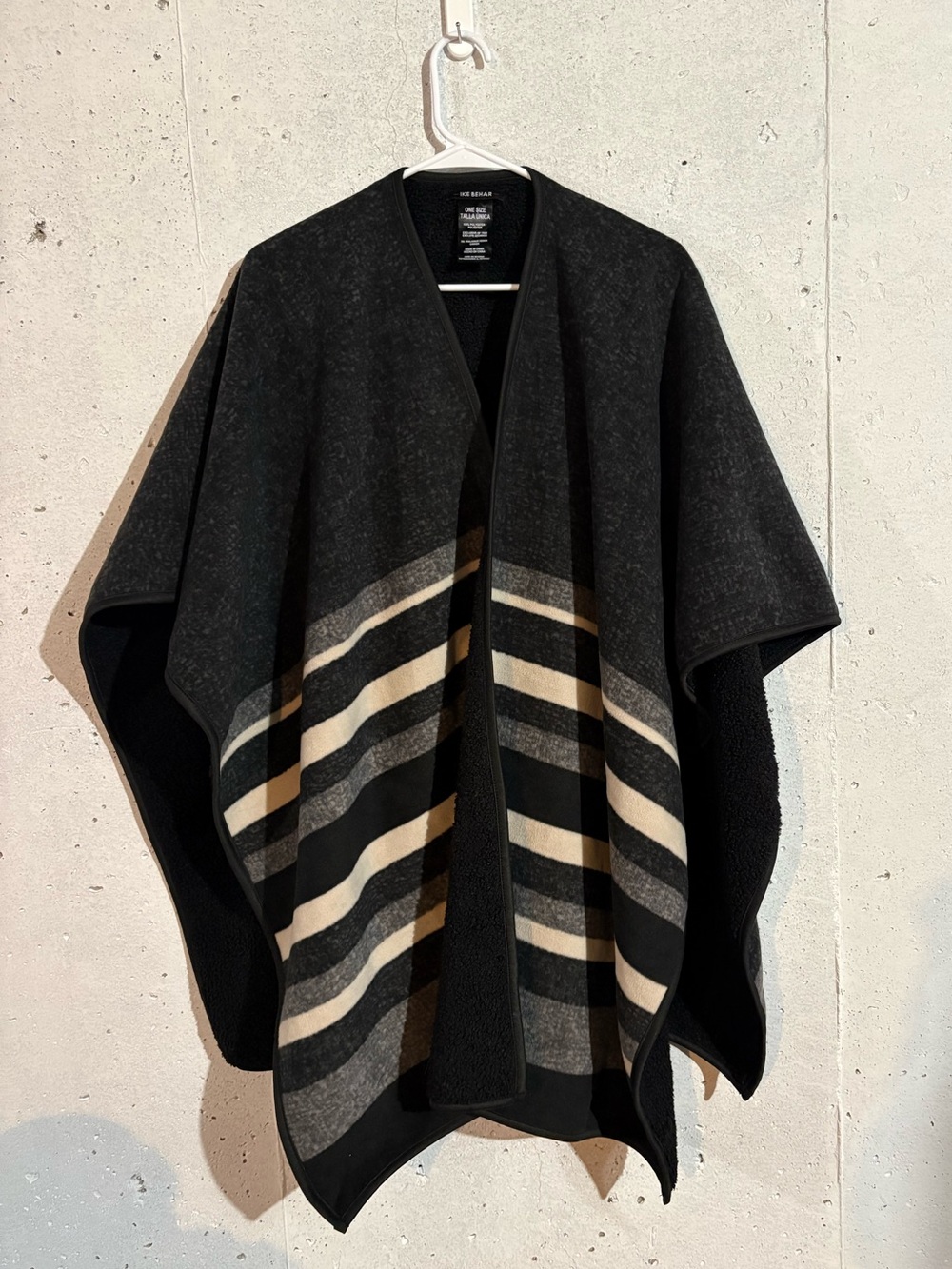 Ike Behar Women’s Reversible Wrap with High Pile Fleece | One Size